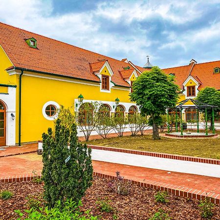 Hotel Roemerstein لويبرسدورف باي فرس المظهر الخارجي الصورة