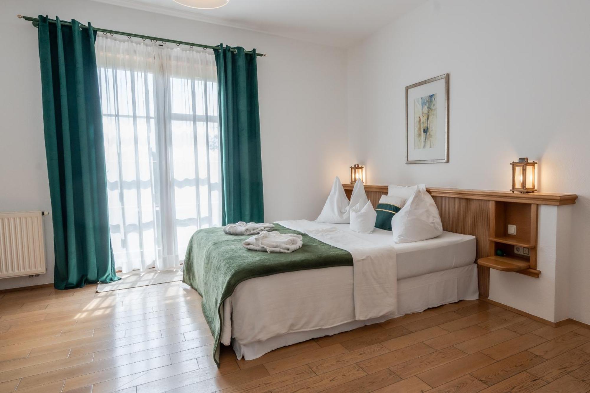 Hotel Roemerstein لويبرسدورف باي فرس المظهر الخارجي الصورة